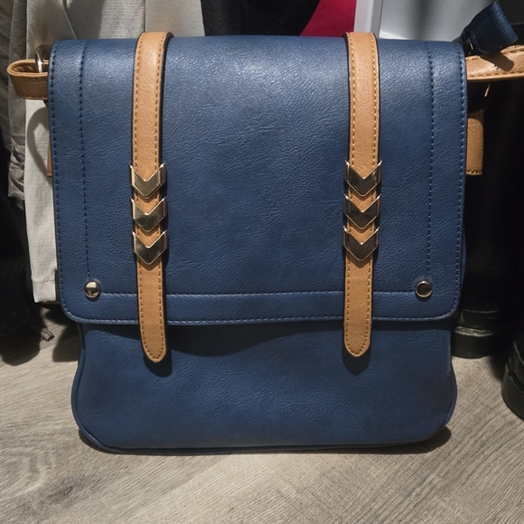 Purse - Picture 4 of 8